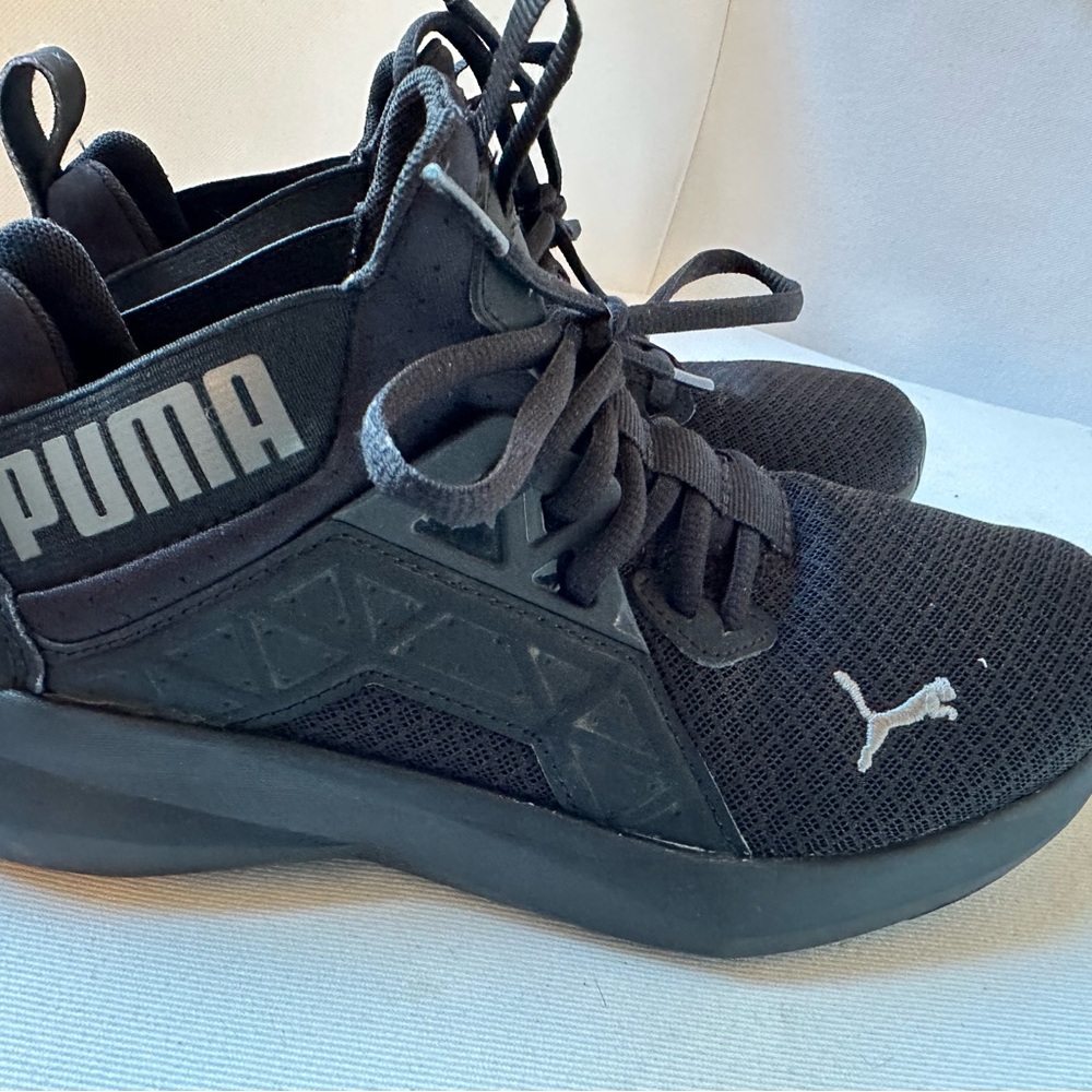 Big Kids Puma Soft Ride in size 4.5 Youth